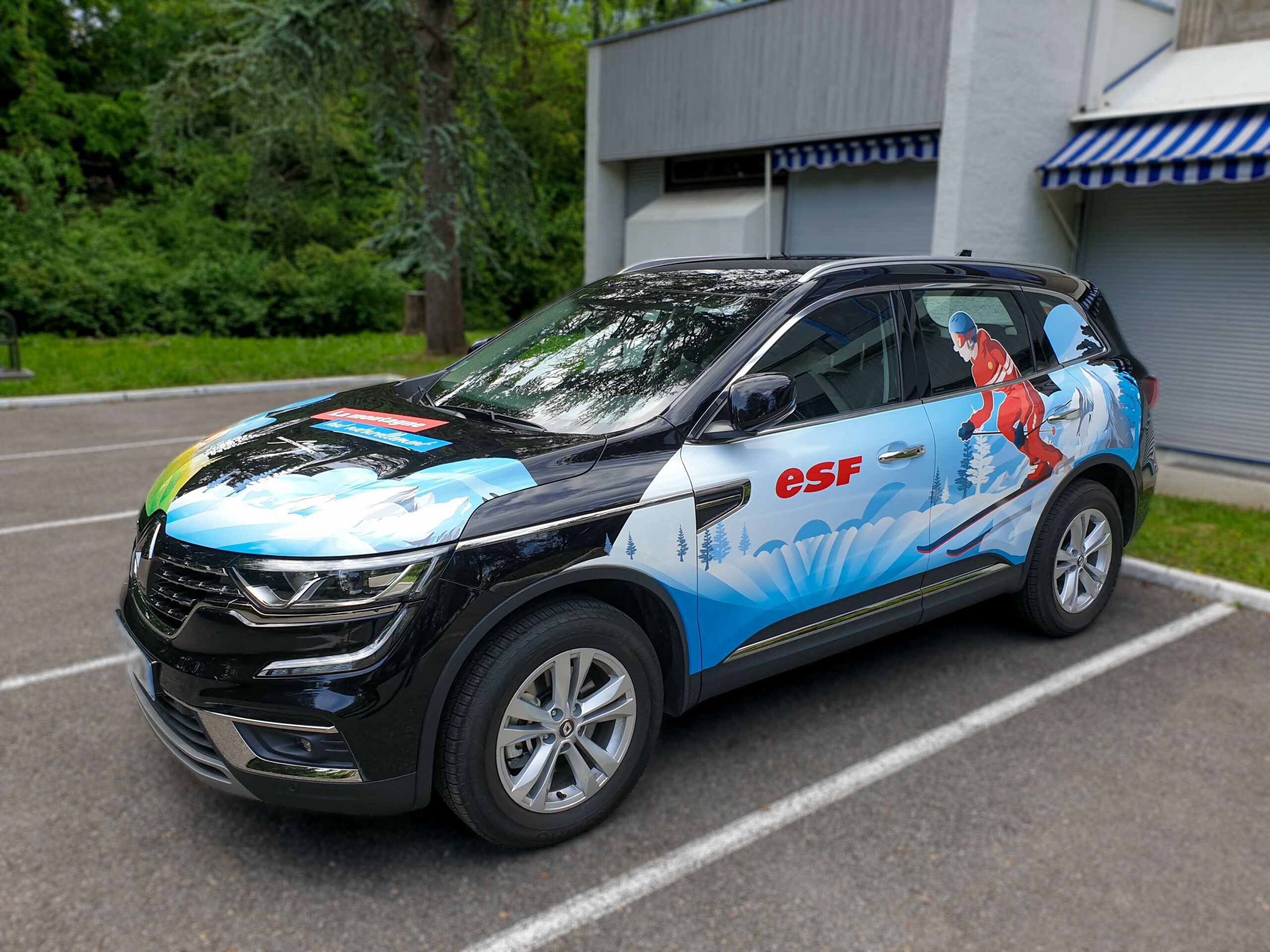 D&eacute;coration sur v&eacute;hicule - ESF